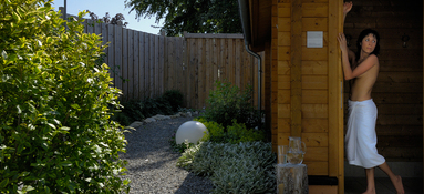 Vitalhotel Quellengarten - Blockhaussauna im Garten